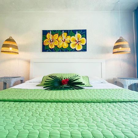 Greenwood Beach Resort Bailey Town  Екстер'єр фото